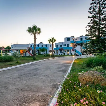 Aparthotel Anthia 3*