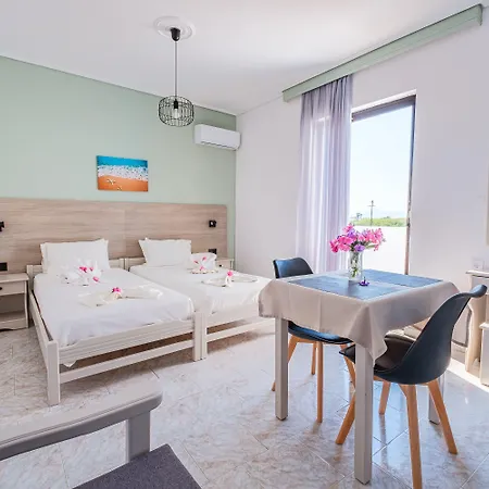 Apartahotel Anthia 3*