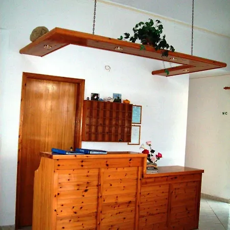 Anthia Hotel apartamentowy 3*