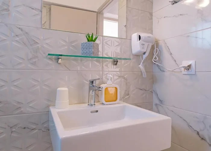 安西亚公寓酒店 3*