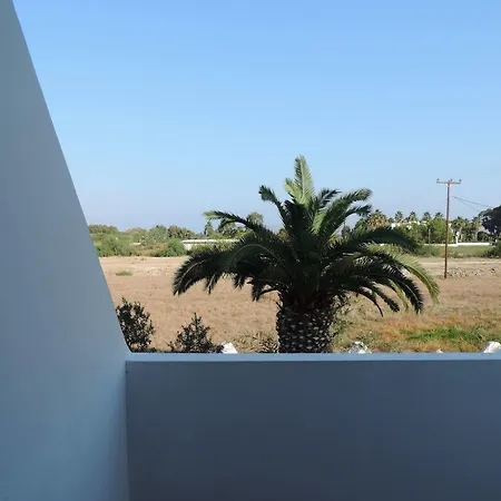 Anthia מלון דירות מרמרי