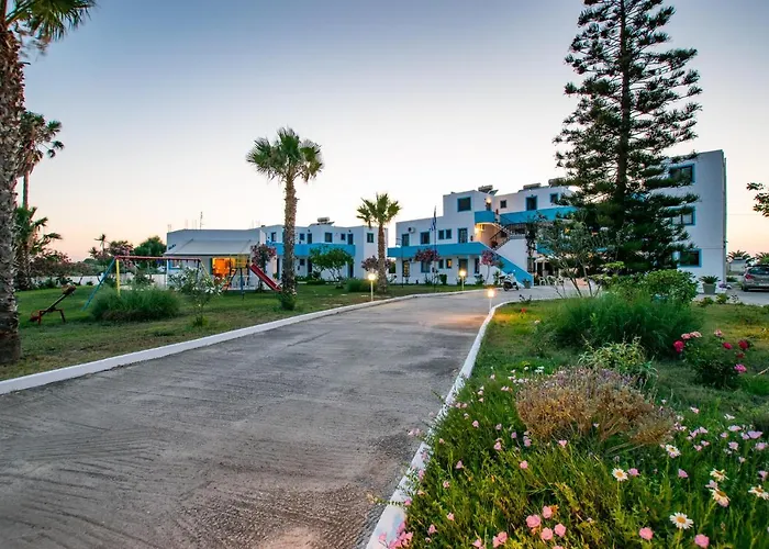 Aparthotel Anthia 3*