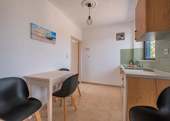 Anthia Aparthotel 3*