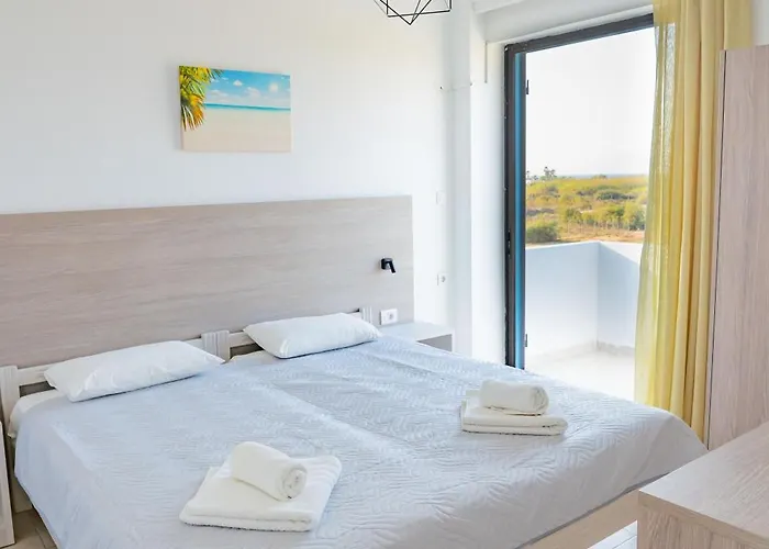 Anthia شقة فندقية 3*